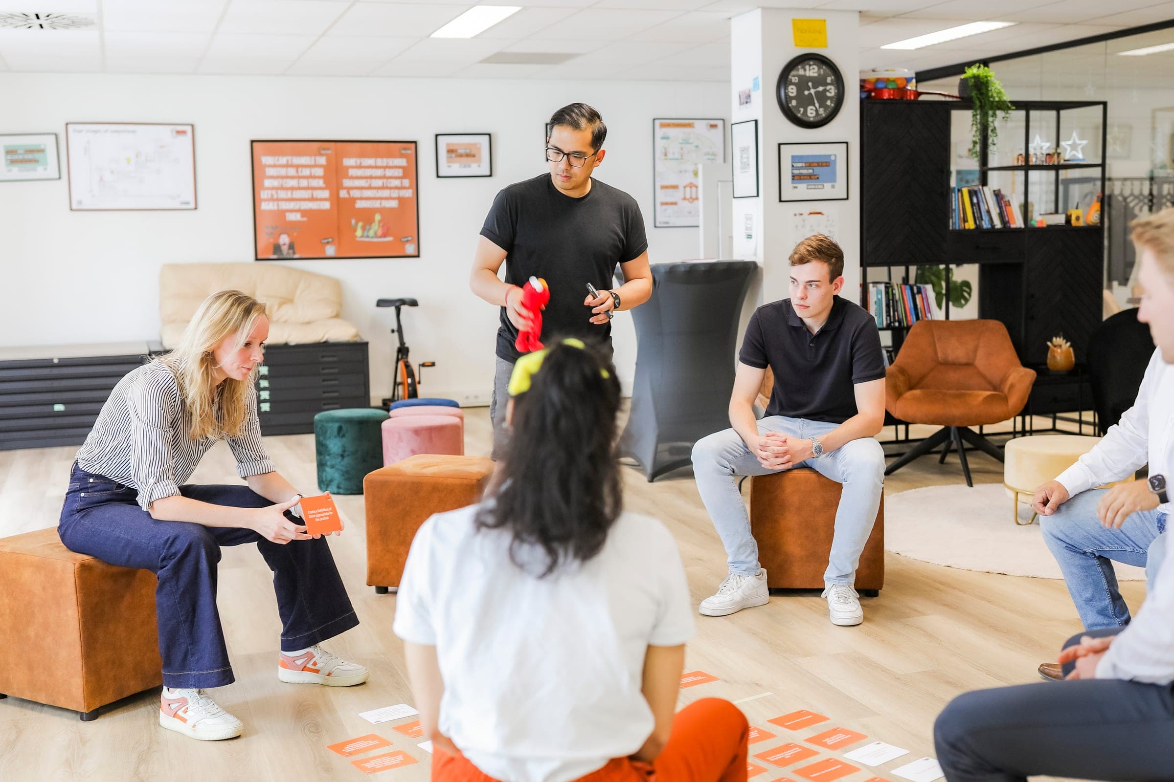 Scrum Professionals tijdens een teamsessie